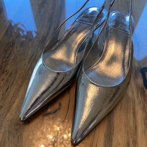 New Jeffrey Campbell Silver Slingback Kitten Heels - Size 9
